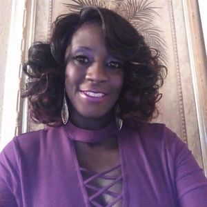 Meet your Posher, Sharon